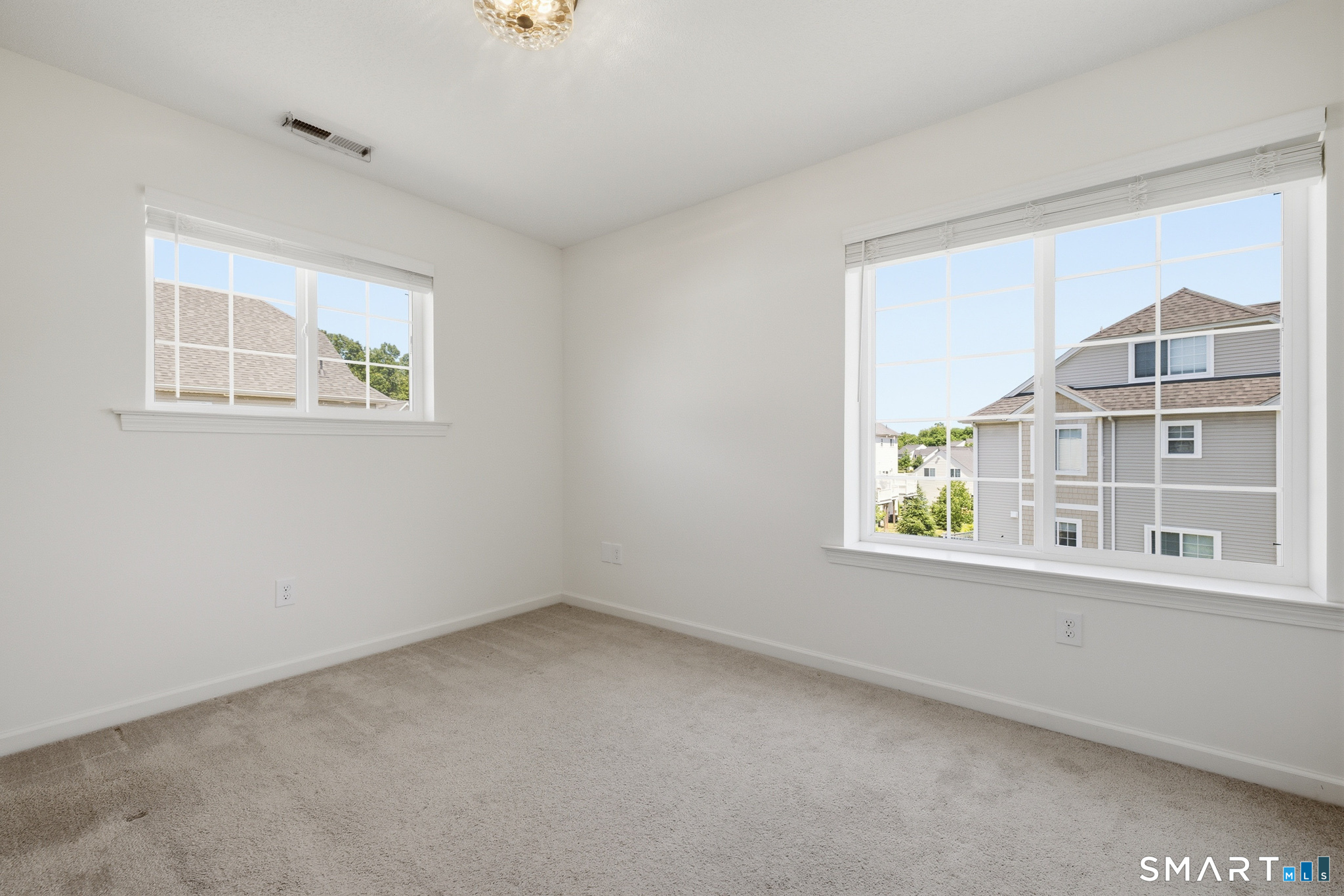 42 Lexie Lane South Windsor CT 06074