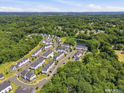 42 Lexie Lane South Windsor CT 06074