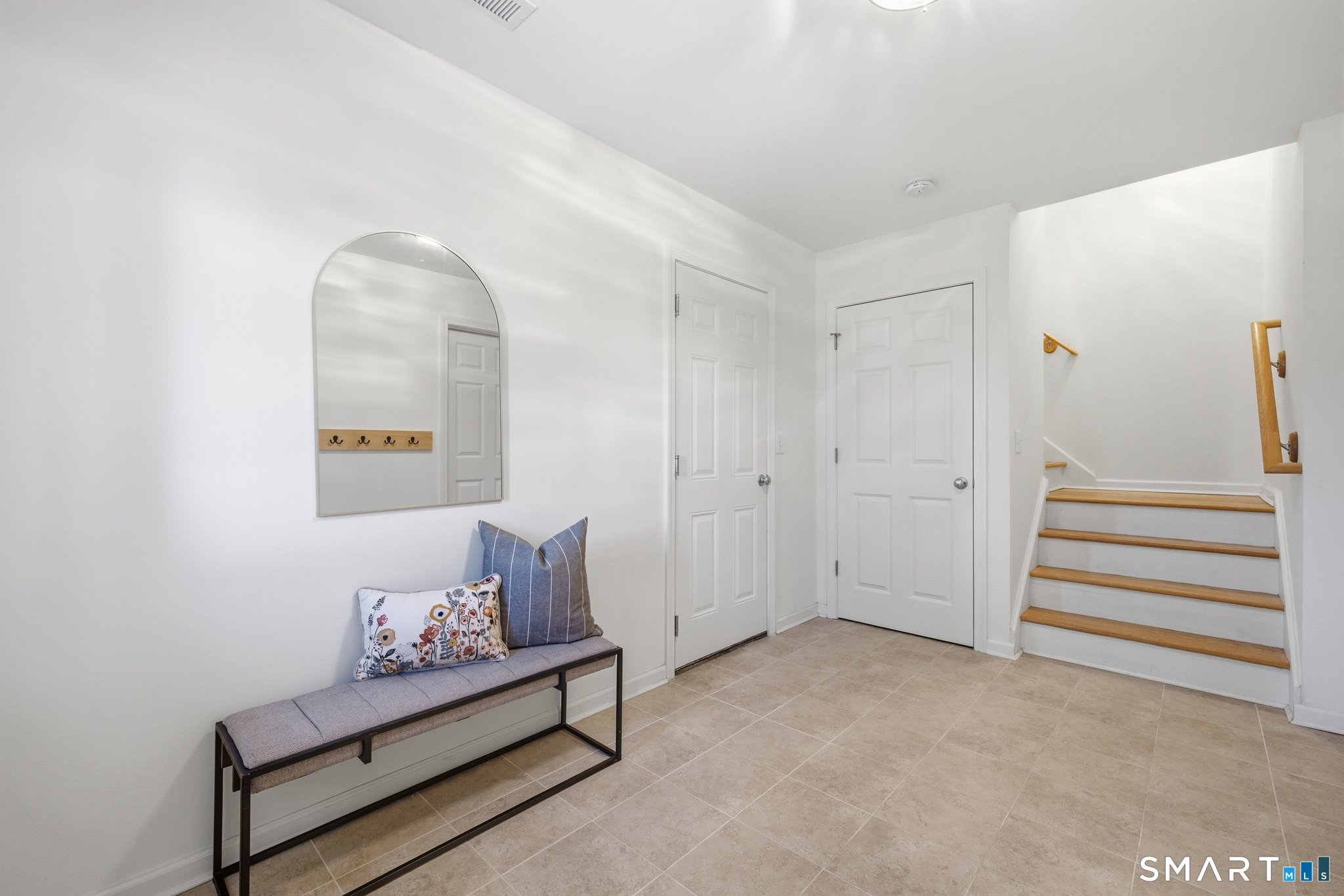 42 Lexie Lane South Windsor CT 06074