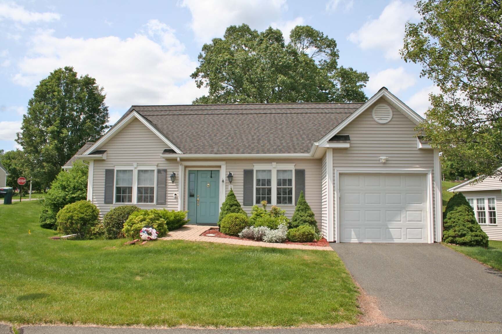 2 Cinnamon Lane Portland CT 06480