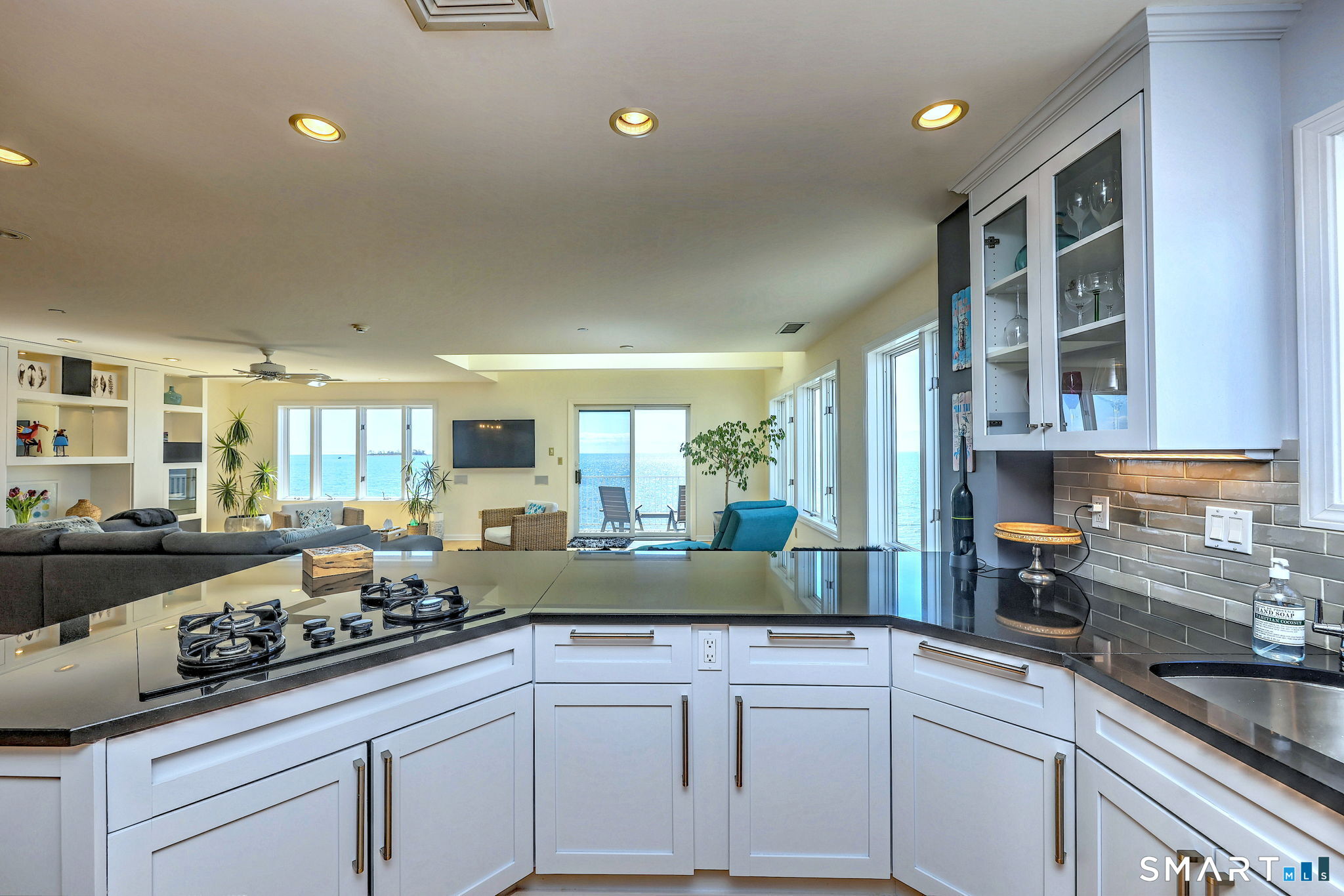 12 Naugatuck Avenue Milford CT 06460
