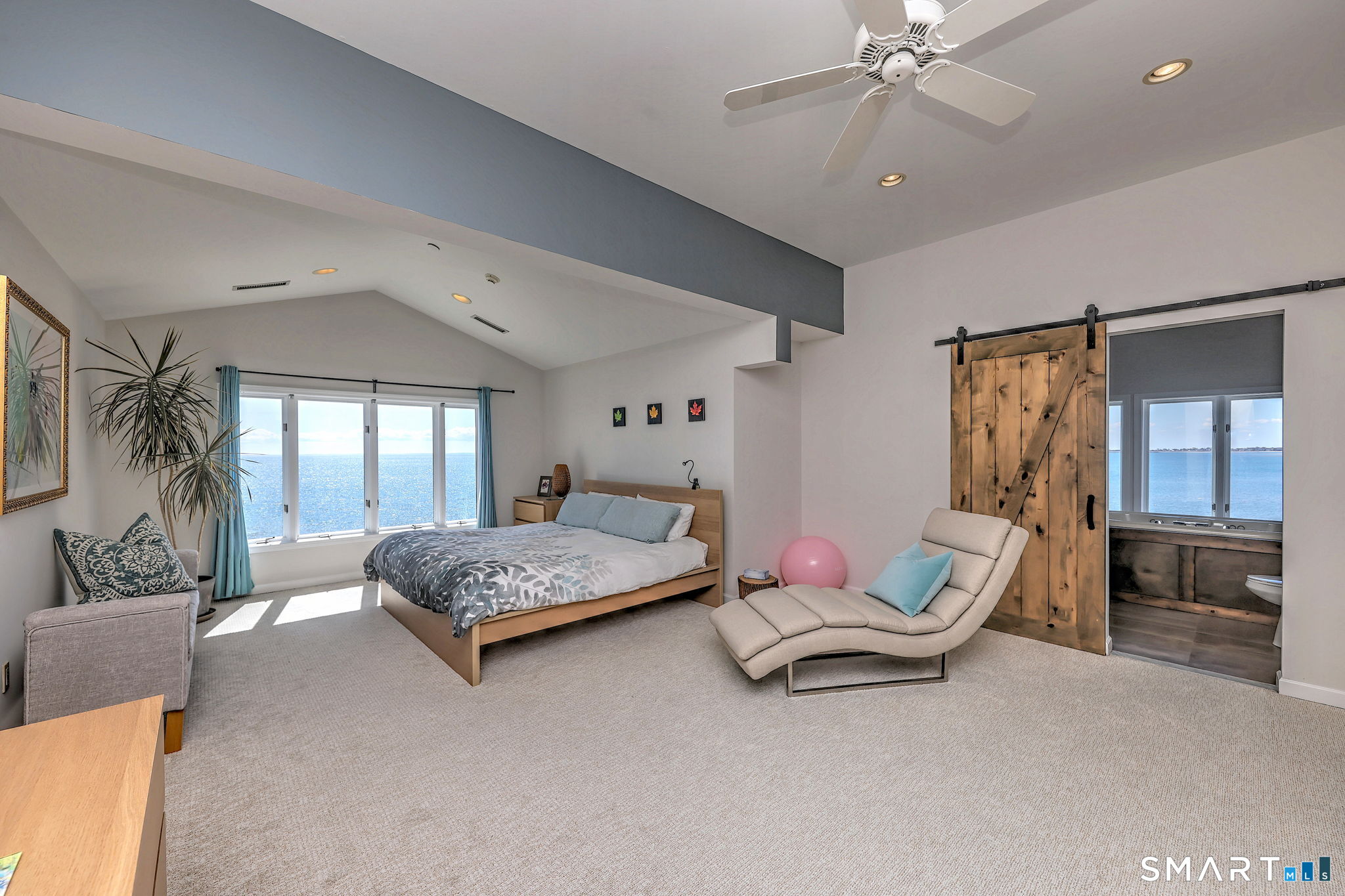 12 Naugatuck Avenue Milford CT 06460
