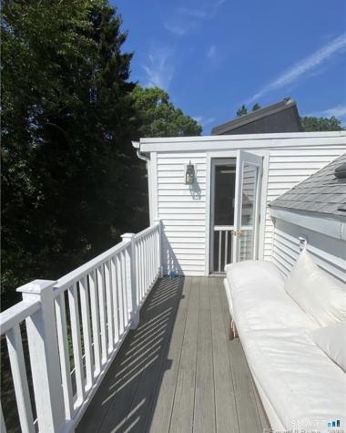 27 North Main Street Essex CT 06426