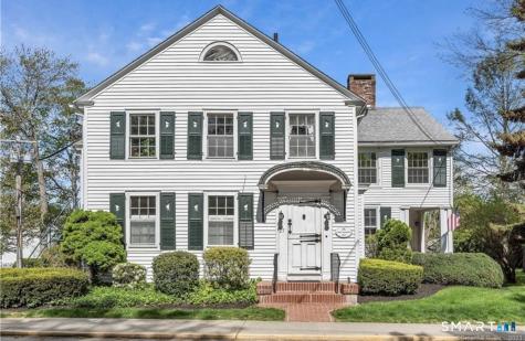 27 North Main Street Essex CT 06426
