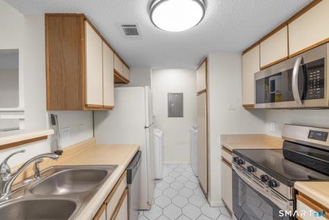222 Carriage Crossing Lane Middletown CT 06457
