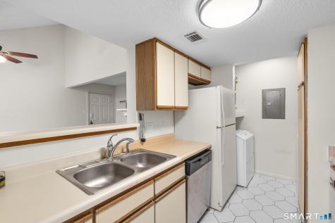 222 Carriage Crossing Lane Middletown CT 06457