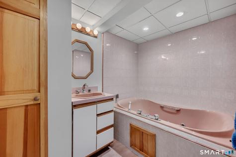 259 Foxboro Drive Newington CT 06111