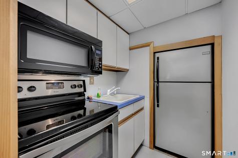 259 Foxboro Drive Newington CT 06111