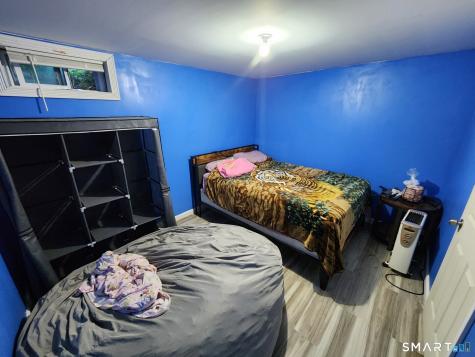 46 Sterling Village Meriden CT 06450