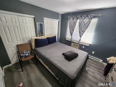 46 Sterling Village Meriden CT 06450