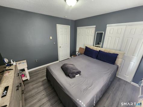 46 Sterling Village Meriden CT 06450