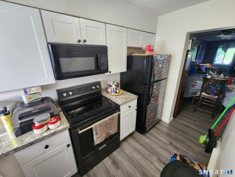 46 Sterling Village Meriden CT 06450