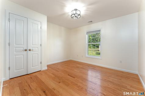 19 Gillette Way Bristol CT 06010
