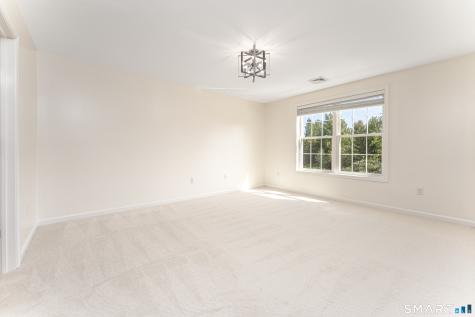 19 Gillette Way Bristol CT 06010