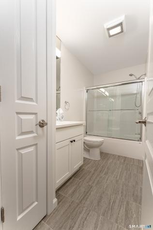 19 Gillette Way Bristol CT 06010