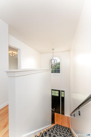 19 Gillette Way Bristol CT 06010