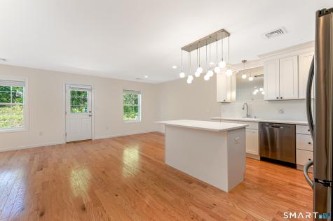 19 Gillette Way Bristol CT 06010