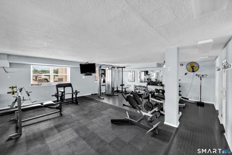 893 Farmington Avenue West Hartford CT 06119