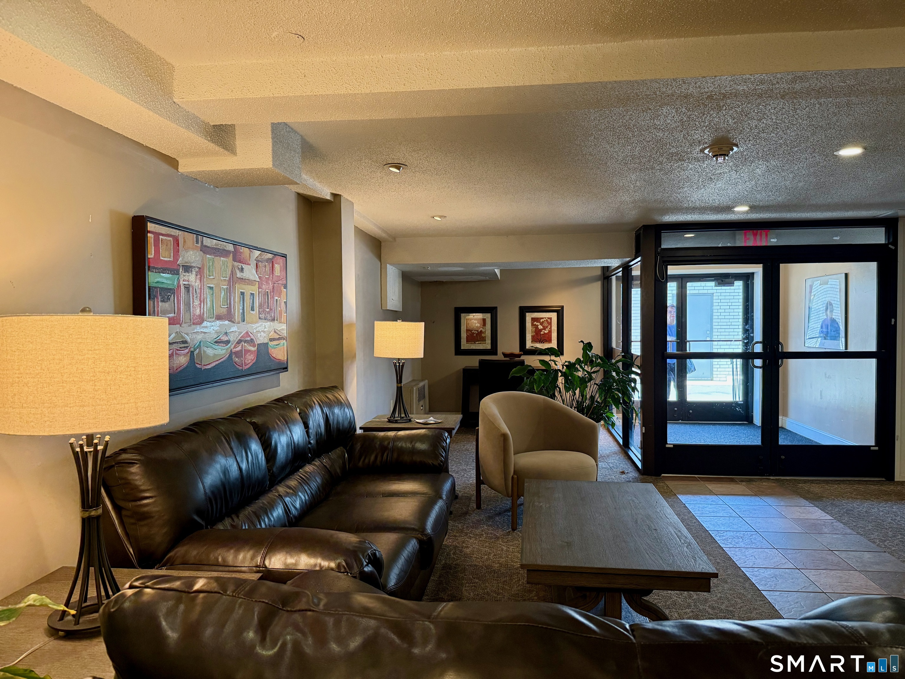 893 Farmington Avenue West Hartford CT 06119