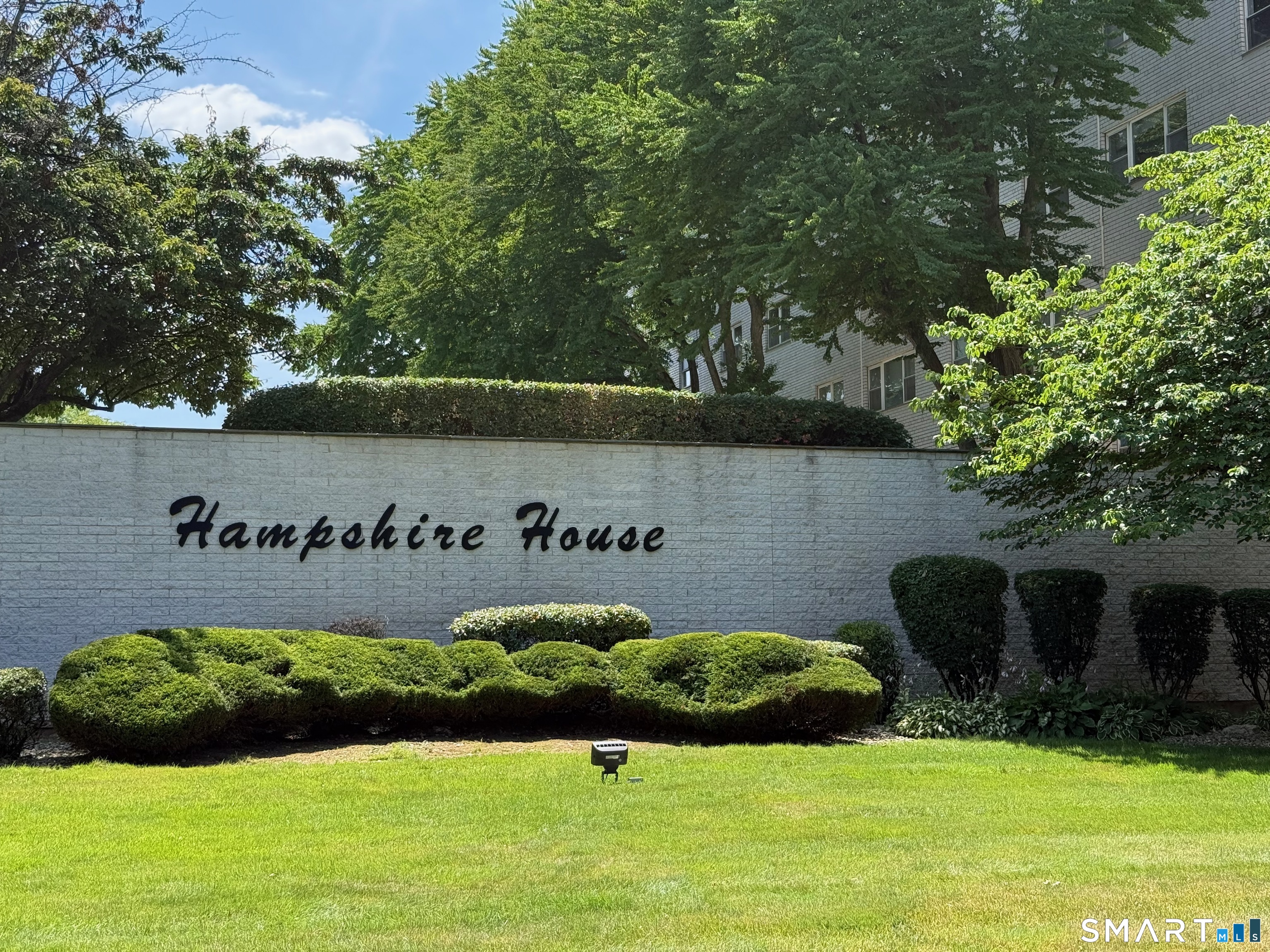 893 Farmington Avenue West Hartford CT 06119
