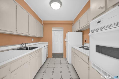 893 Farmington Avenue West Hartford CT 06119