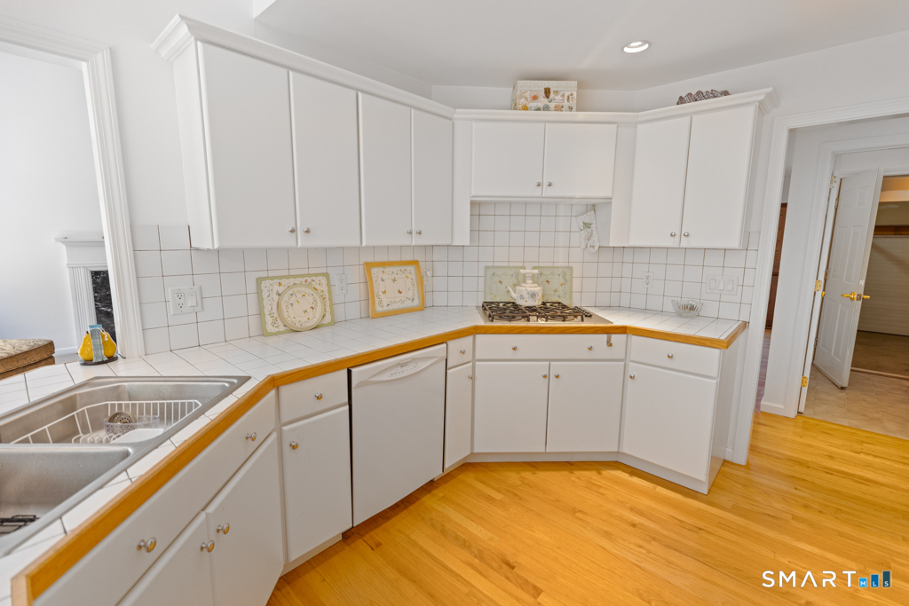 1340 Old Clinton Road Westbrook CT 06498