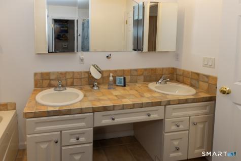 1340 Old Clinton Road Westbrook CT 06498