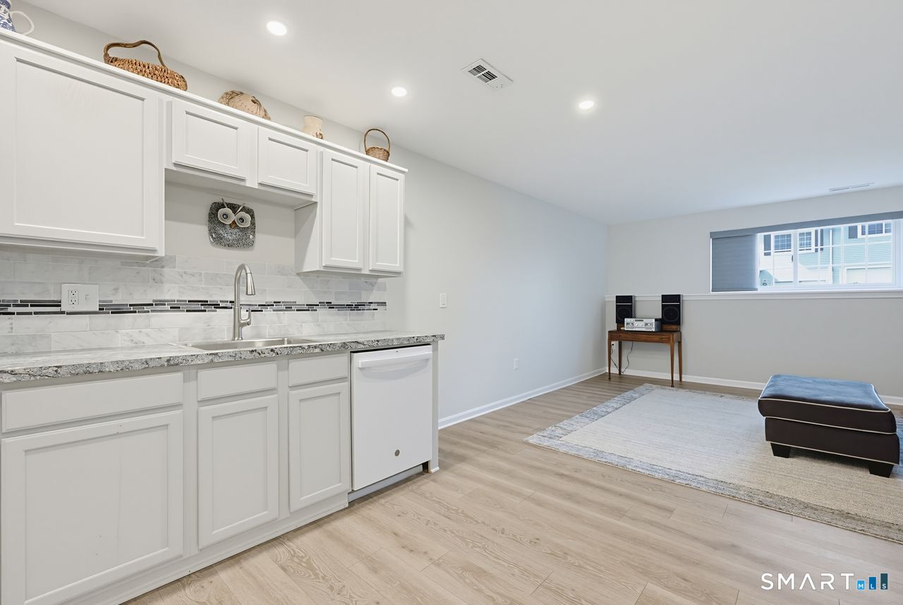 310 Boston Post Road Waterford CT 06385