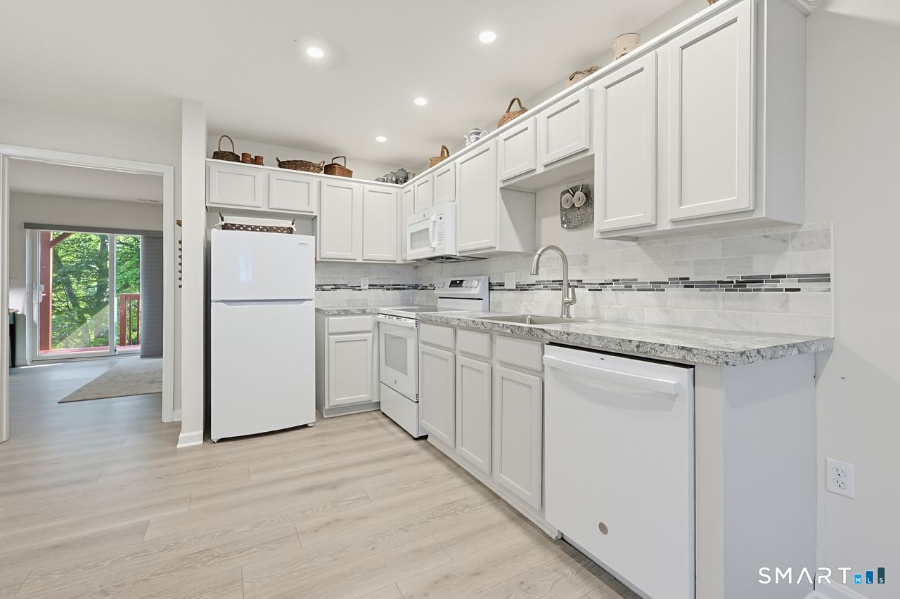 310 Boston Post Road Waterford CT 06385