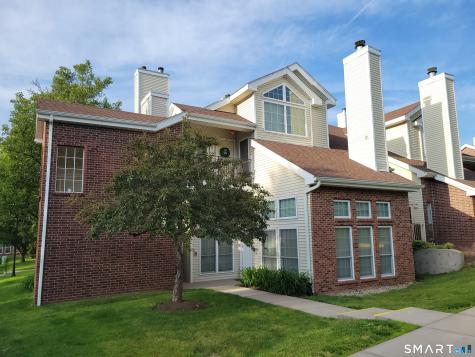 131 Carriage Crossing Lane Middletown CT 06457