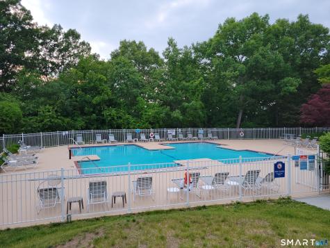 131 Carriage Crossing Lane Middletown CT 06457