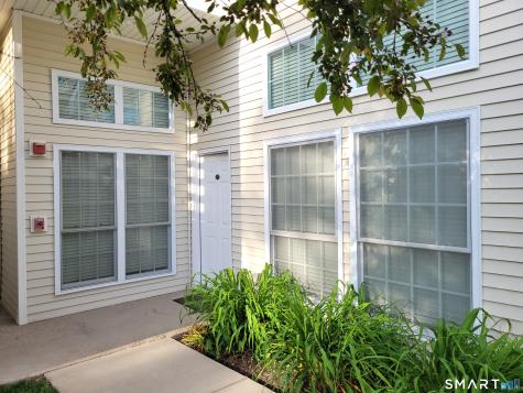 131 Carriage Crossing Lane Middletown CT 06457