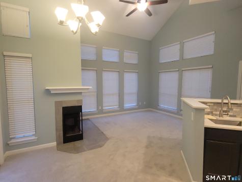 131 Carriage Crossing Lane Middletown CT 06457