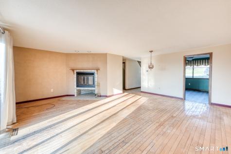 124 Skyview Drive Cromwell CT 06416
