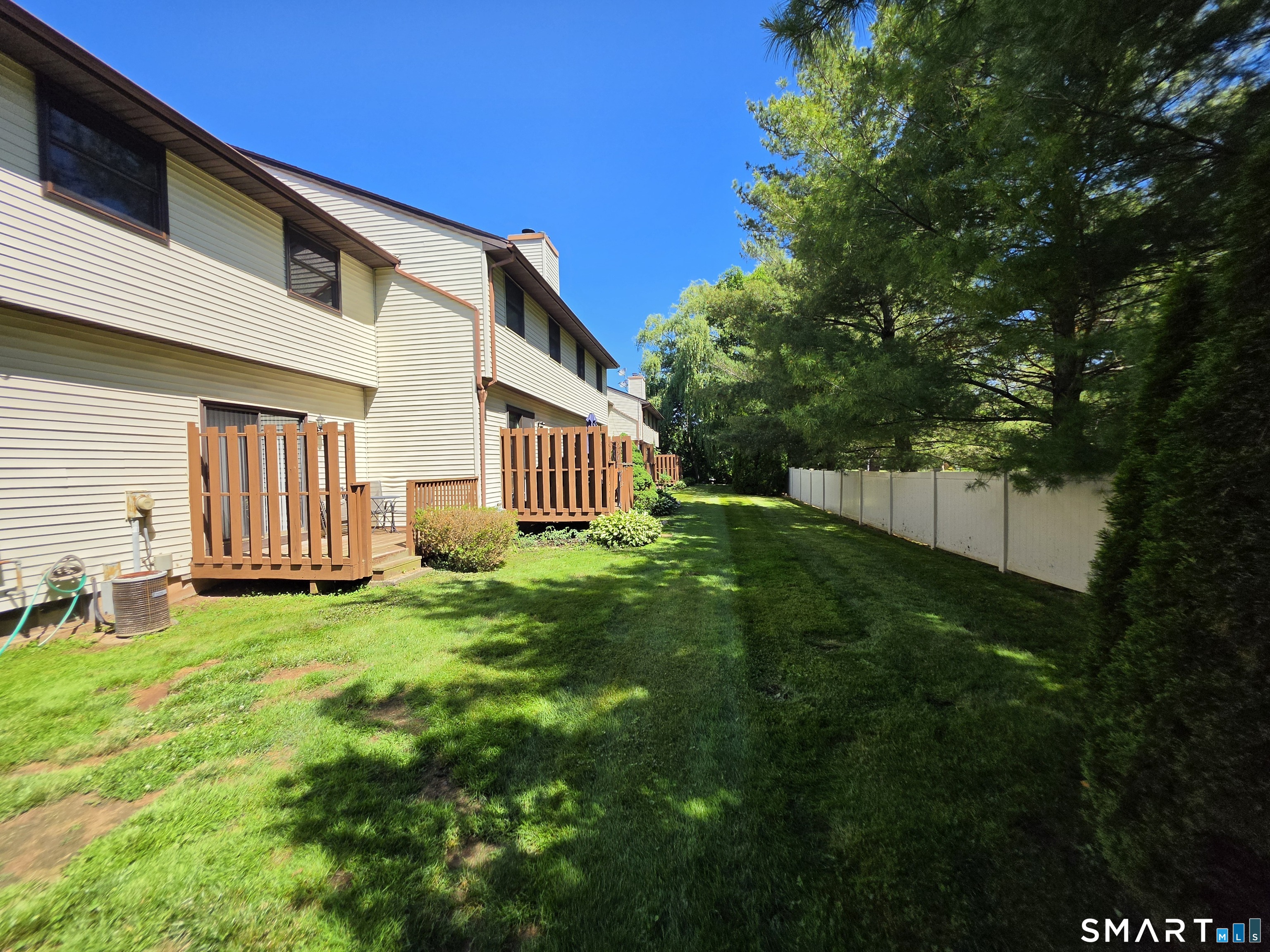 25 Robin Brook Drive Newington CT 06111
