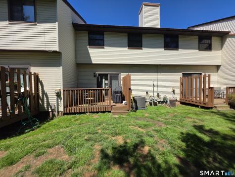 25 Robin Brook Drive Newington CT 06111