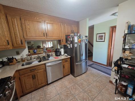 25 Robin Brook Drive Newington CT 06111