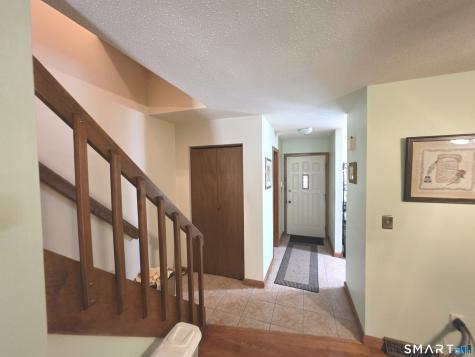 25 Robin Brook Drive Newington CT 06111