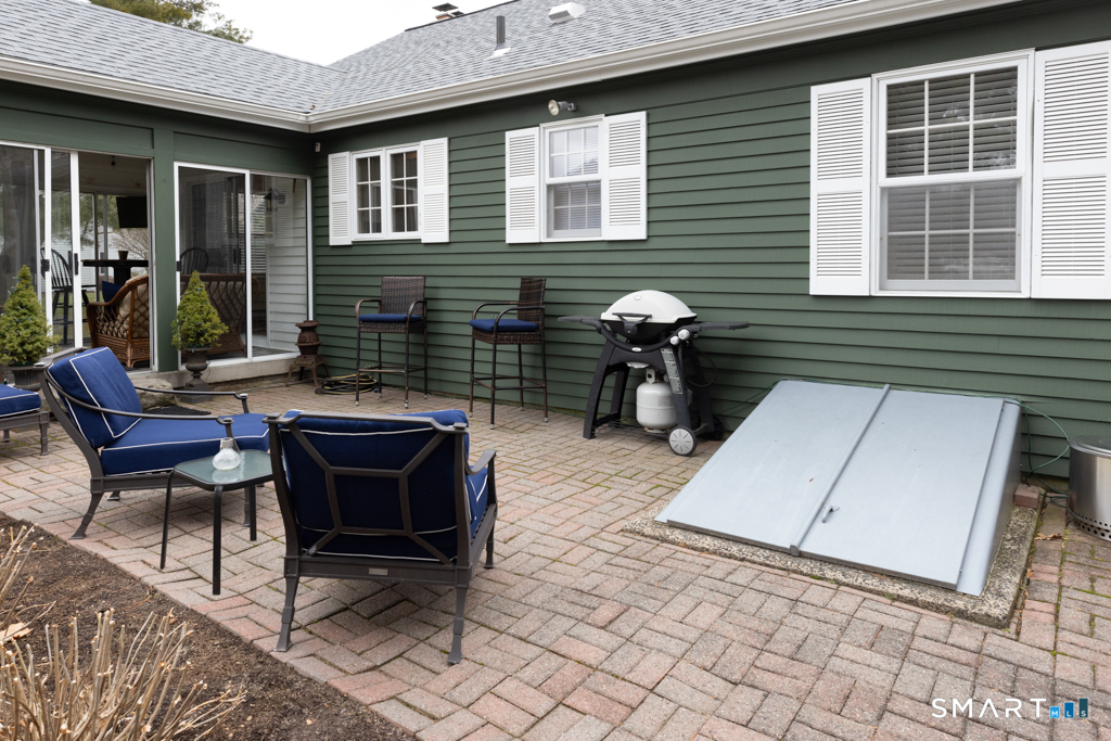 10 Runnymede Lane Madison CT 06443