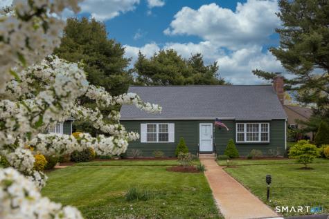 10 Runnymede Lane Madison CT 06443