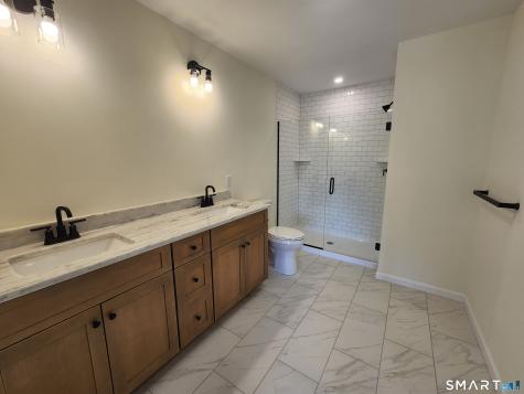 100 Mulholland Way North Haven CT 06473