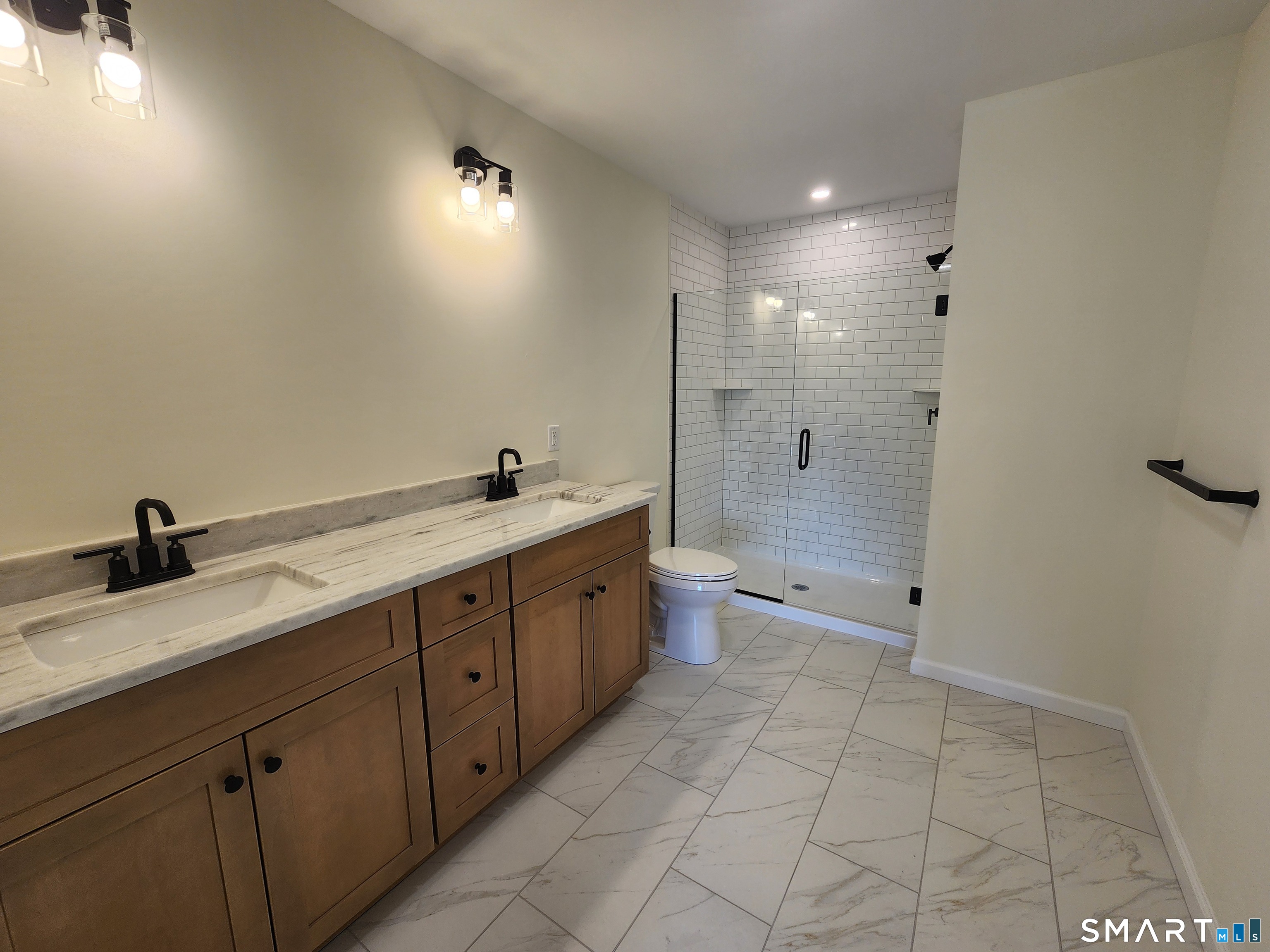 100 Mulholland Way North Haven CT 06473