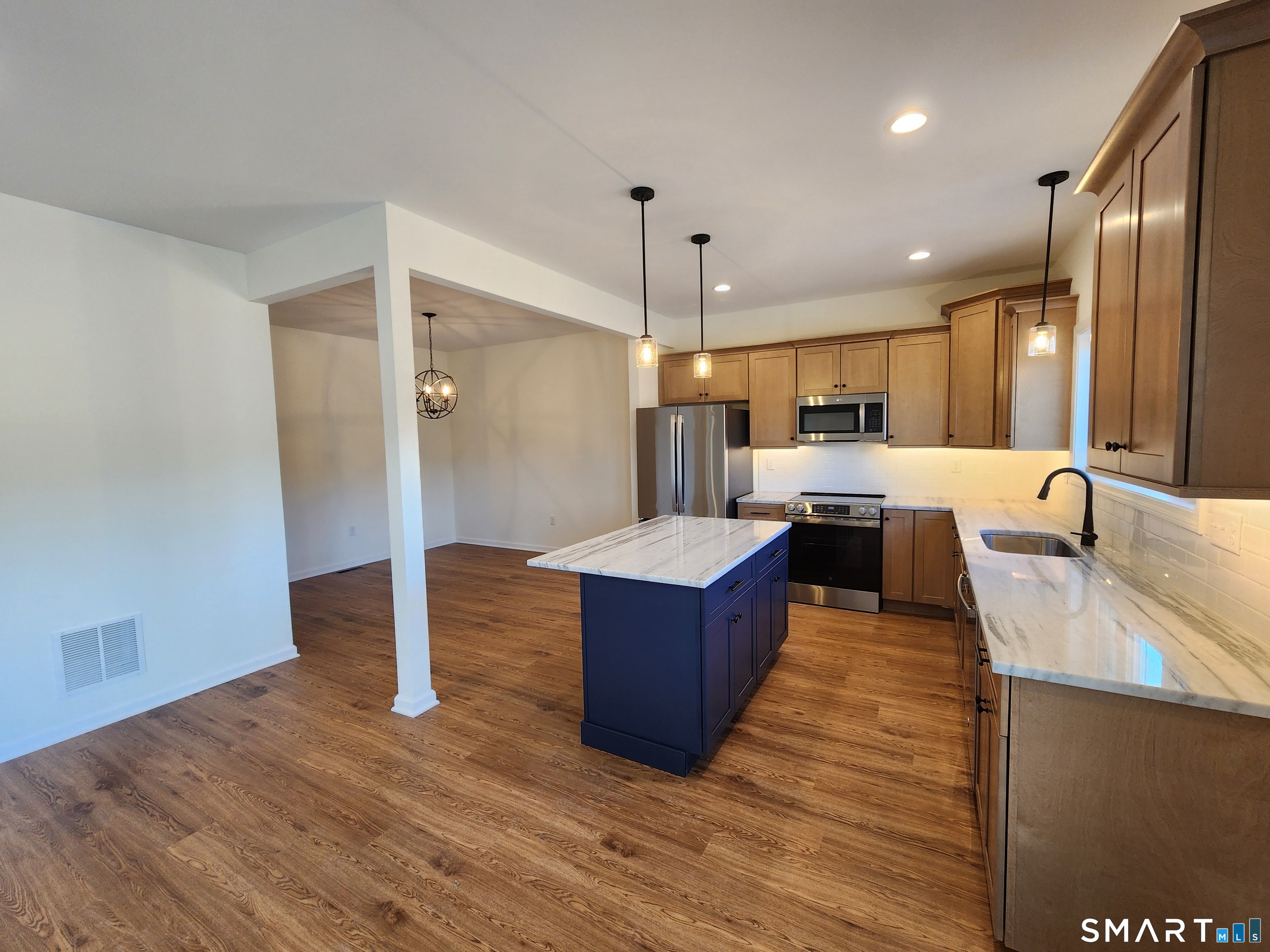 100 Mulholland Way North Haven CT 06473