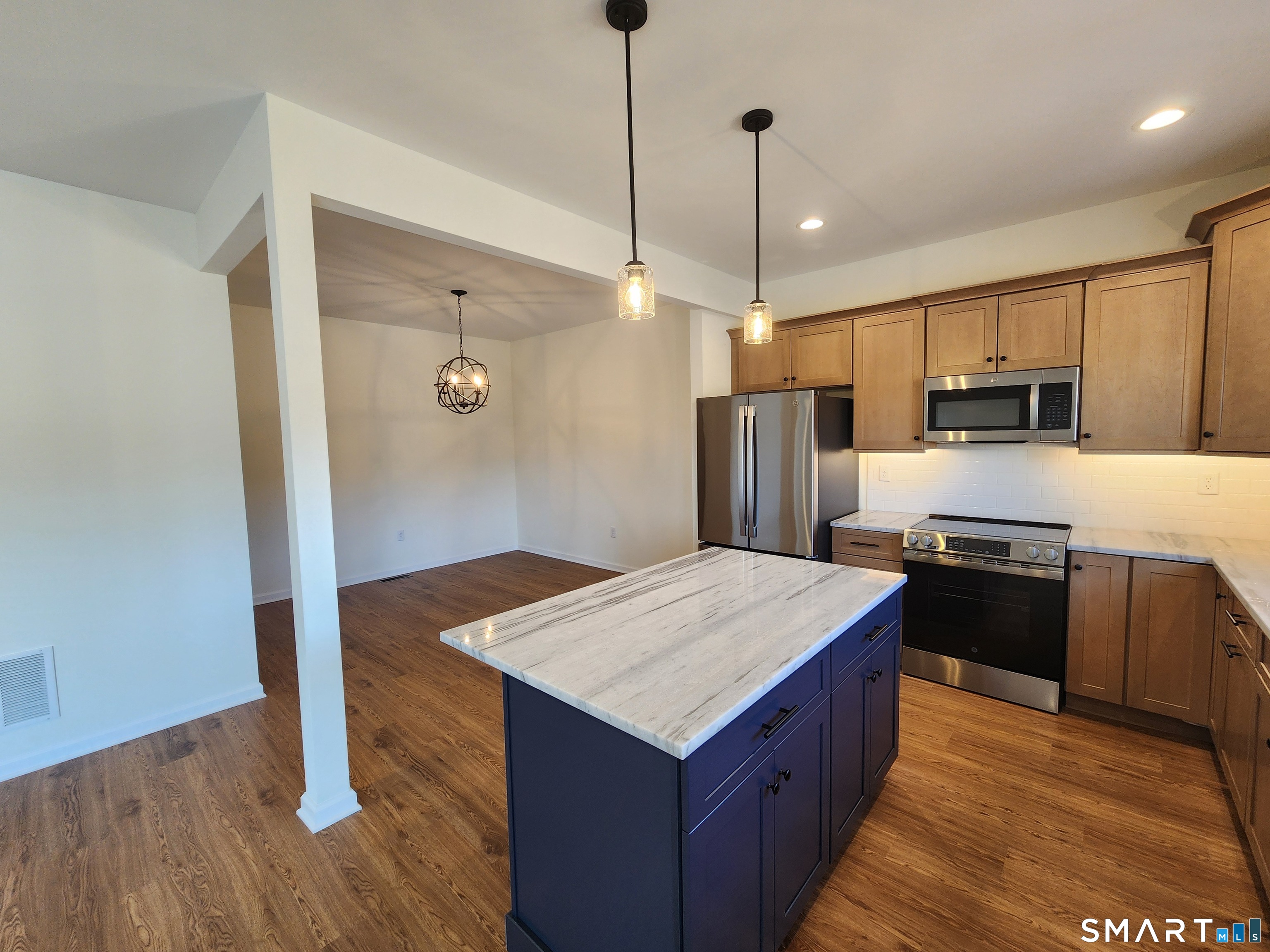 100 Mulholland Way North Haven CT 06473