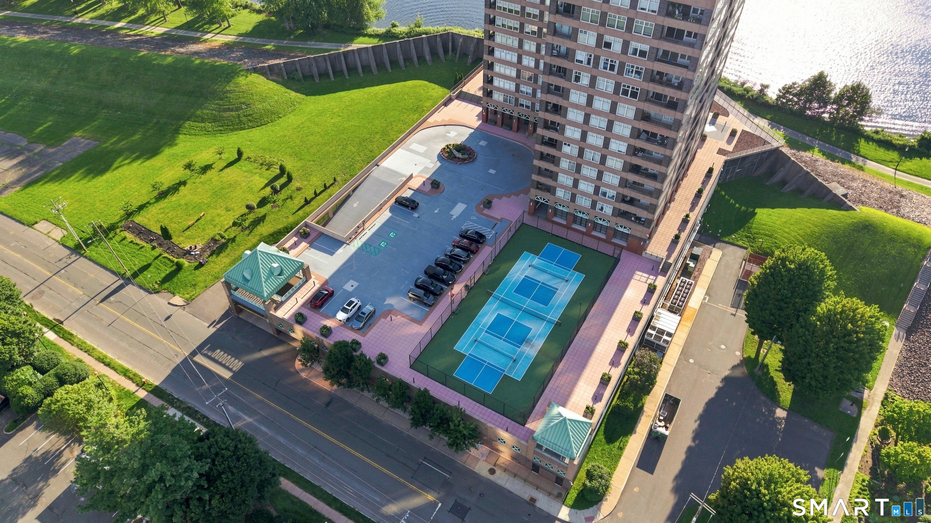 235 East River Drive East Hartford CT 06108