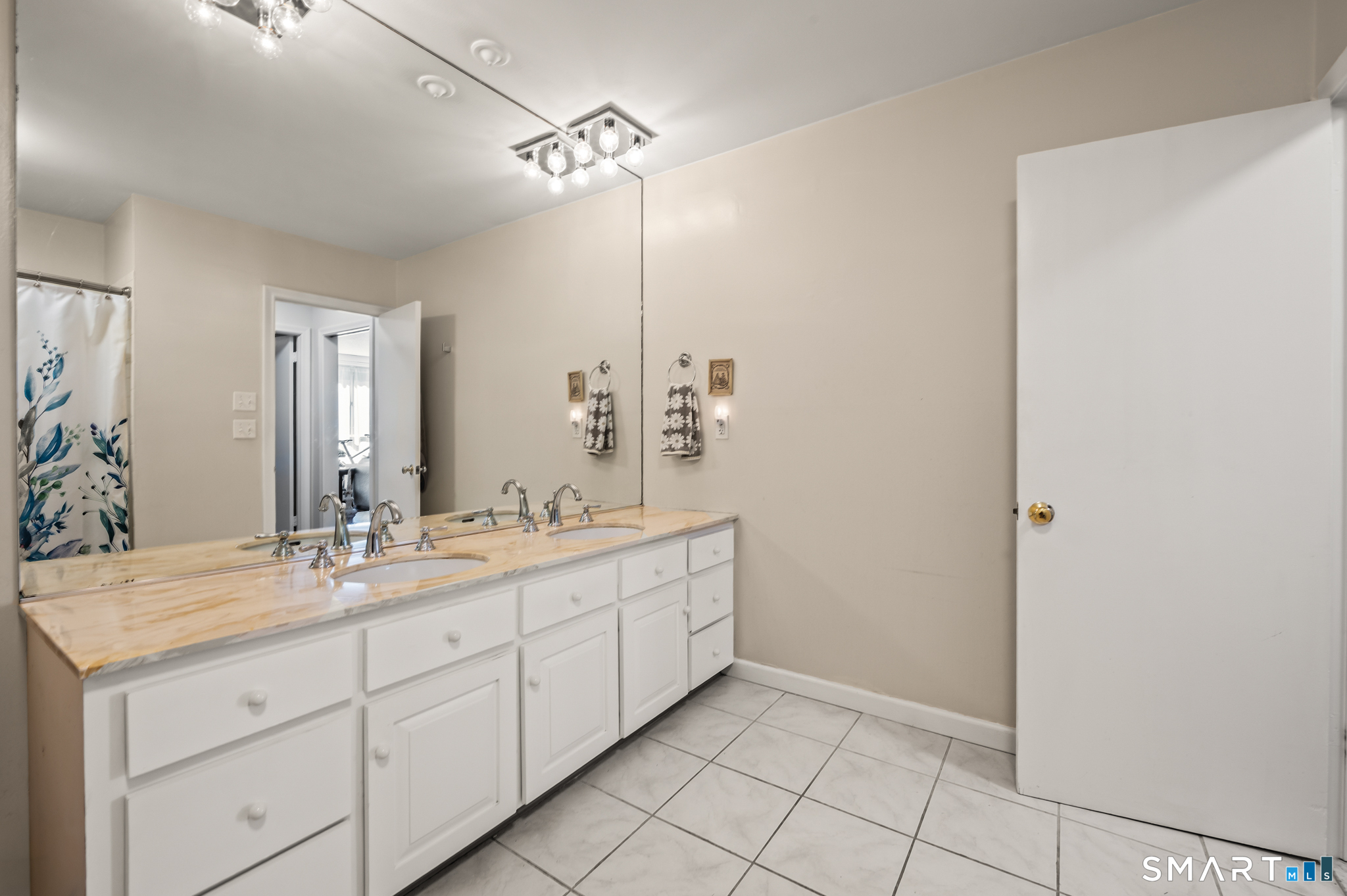 779 Prospect Avenue West Hartford CT 06117