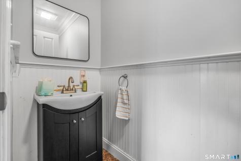 75 Staffordshire Commons Drive Wallingford CT 06492
