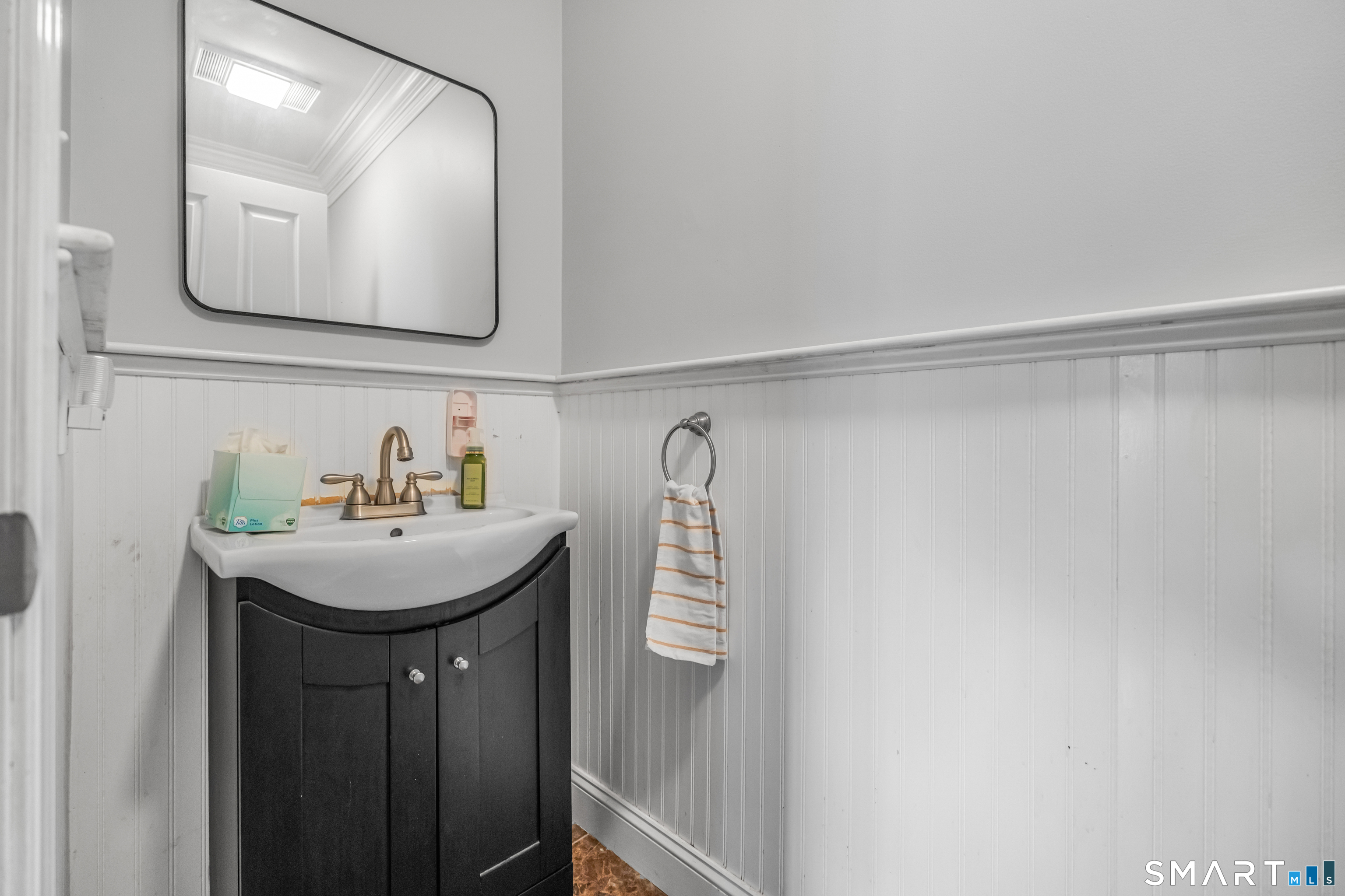 75 Staffordshire Commons Drive Wallingford CT 06492