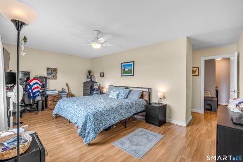 75 Staffordshire Commons Drive Wallingford CT 06492