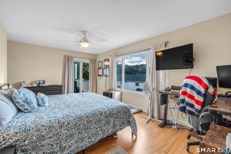 75 Staffordshire Commons Drive Wallingford CT 06492